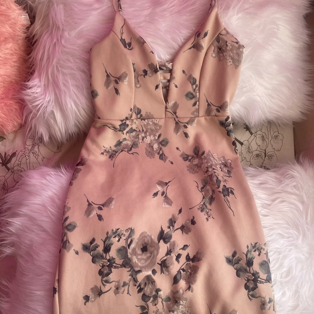 Bodycon mini with floral print